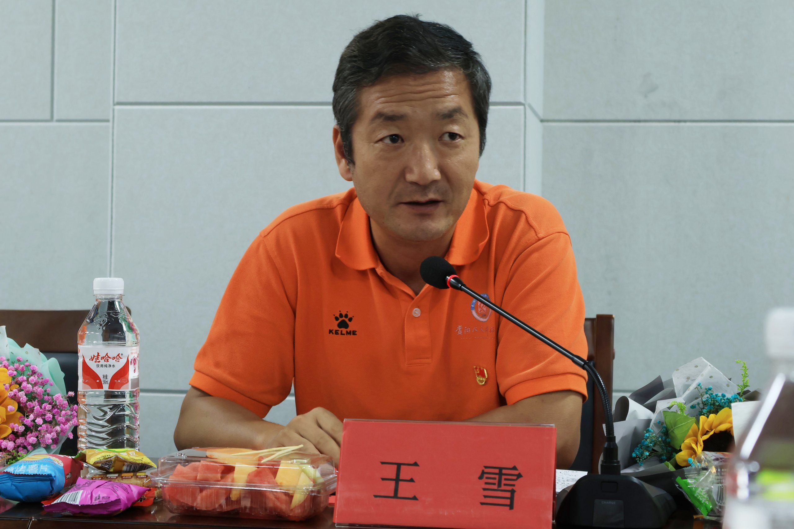 王雪寄语毕业生党员.jpg